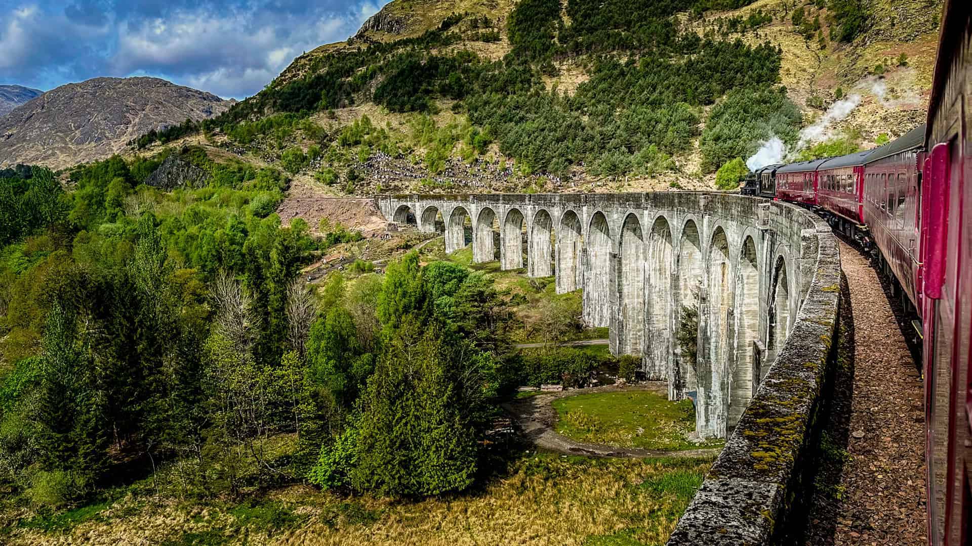Riding the Jacobite Express: Glenfinnan viaduct, Mallaig and a wildlife surprise